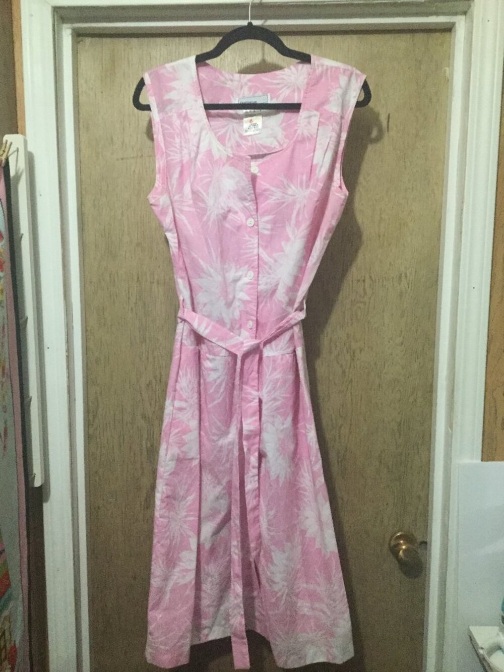 Dominique cotton/poly blend sleeveless button front dress size Large with pocket